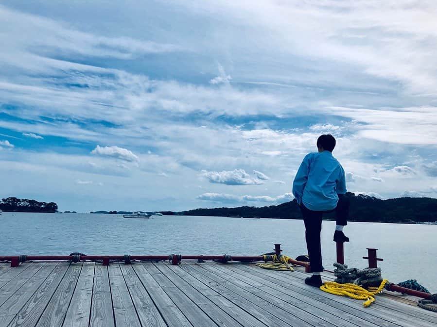 テレビ朝日「おっさんずラブ」さんのインスタグラム写真 - (テレビ朝日「おっさんずラブ」Instagram)「﻿ ‪＼🌈見てね情報📺／‬﻿ ﻿ ‪本日よる6：30〜📺‬﻿ ‪「#ナニコレ珍百景」に‬﻿ ‪#千葉雄大 さんが出演✨‬﻿ ﻿ ‪宮城県のとある商店街の謎を‬﻿ ‪地元民である千葉さんが自ら解明しに出かけます🎤‬﻿ ‪まさかのお父上まで電話登場☎️⁉️笑‬﻿ ﻿ ‪お見逃しなく😆💨‬﻿ ﻿ ‪#おっさんずラブ in the sky✈️‬﻿ ‪#初回放送は‬﻿ ‪#11月2日土曜よる11時15分🌈‬」10月20日 11時15分 - ossanslove