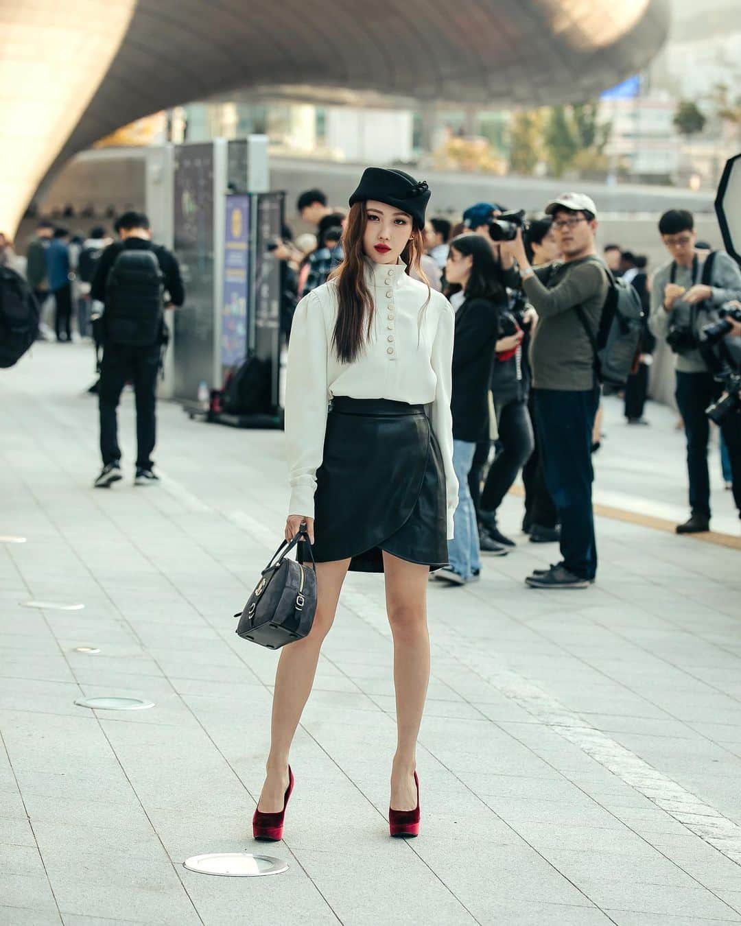 가로수길 , Seoulさんのインスタグラム写真 - (가로수길 , SeoulInstagram)「SFW Street Fashion Style Thx @risabae_art 😆 항상 친절한 이사배님」10月20日 12時13分 - jaylim1