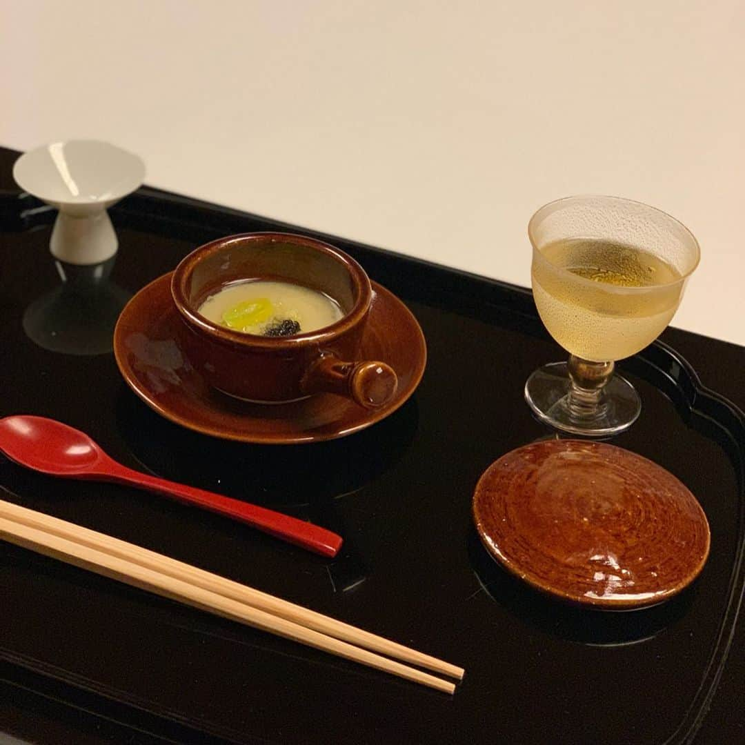 沢瀉美緒さんのインスタグラム写真 - (沢瀉美緒Instagram)「※ Special Kaiseki lunch course @genyadana_hamadaya ✨ . 昨日の美味しかった、濱田家さんでの ランチは大好きな松茸も💛 . それに加えて、イクラと柚香り漂う ご飯とのコラボレーションも最高でした✨ . また別の季節にも伺いたいな🍁 . . #kimonomio #kimono #着物 #和装 #japanesetraditional #濱田家 #玄治店濱田家 #料亭 #ミオログ」10月20日 12時17分 - mio_omodaka