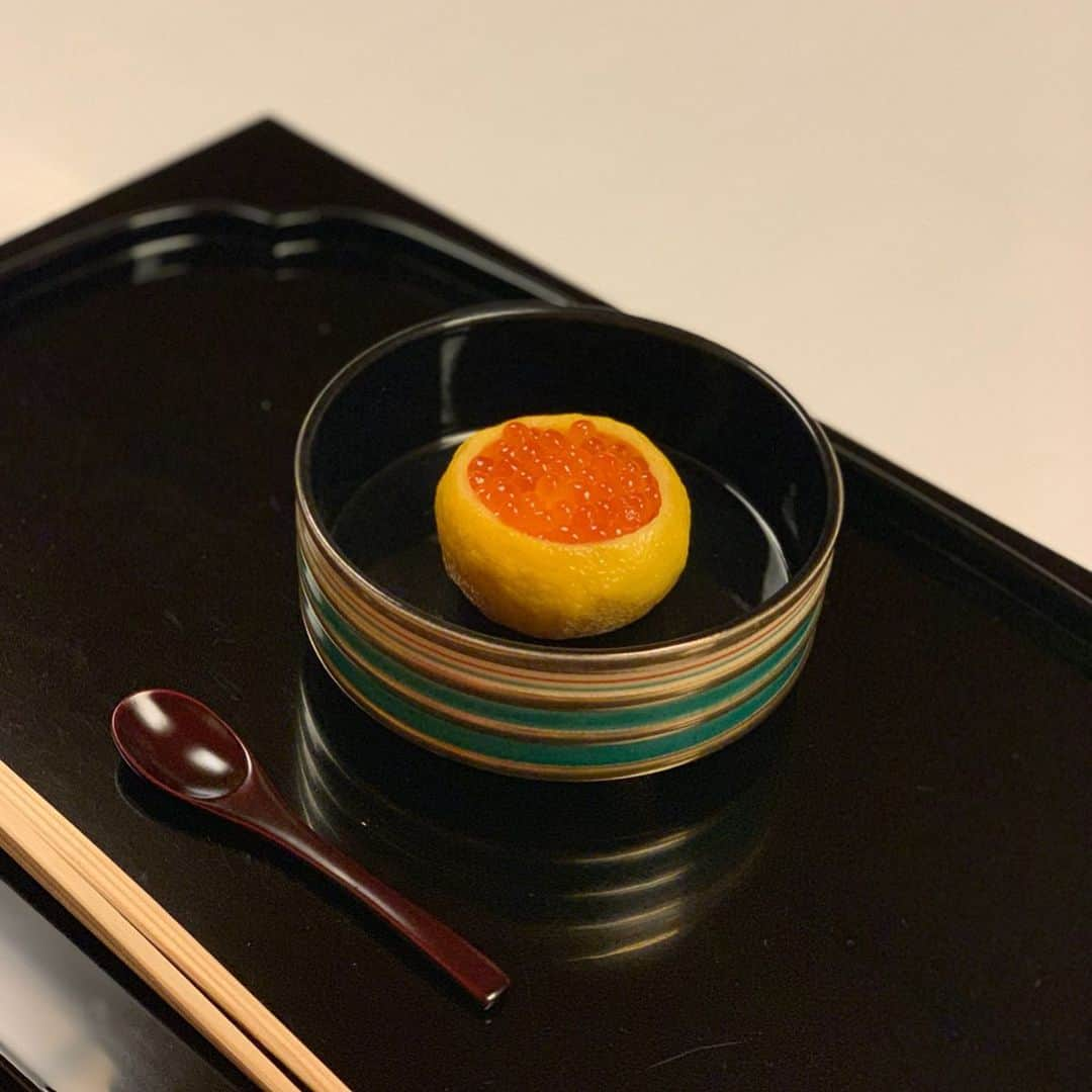 沢瀉美緒さんのインスタグラム写真 - (沢瀉美緒Instagram)「※ Special Kaiseki lunch course @genyadana_hamadaya ✨ . 昨日の美味しかった、濱田家さんでの ランチは大好きな松茸も💛 . それに加えて、イクラと柚香り漂う ご飯とのコラボレーションも最高でした✨ . また別の季節にも伺いたいな🍁 . . #kimonomio #kimono #着物 #和装 #japanesetraditional #濱田家 #玄治店濱田家 #料亭 #ミオログ」10月20日 12時17分 - mio_omodaka