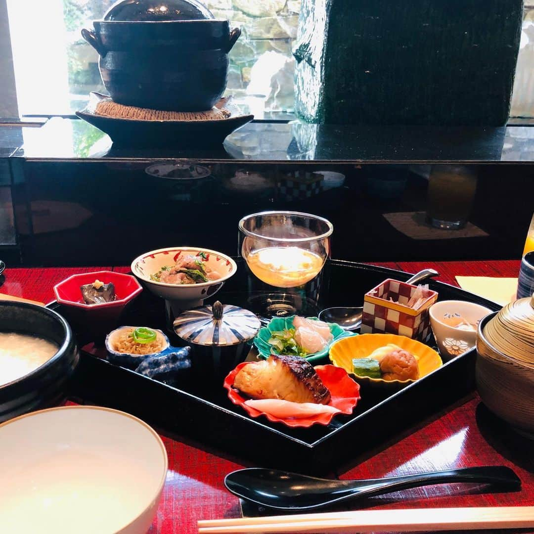 阪井あゆみさんのインスタグラム写真 - (阪井あゆみInstagram)「理想的な朝ごはん🇯🇵🍱 いただきました🙏🏻」10月20日 12時23分 - ayumisakai0121