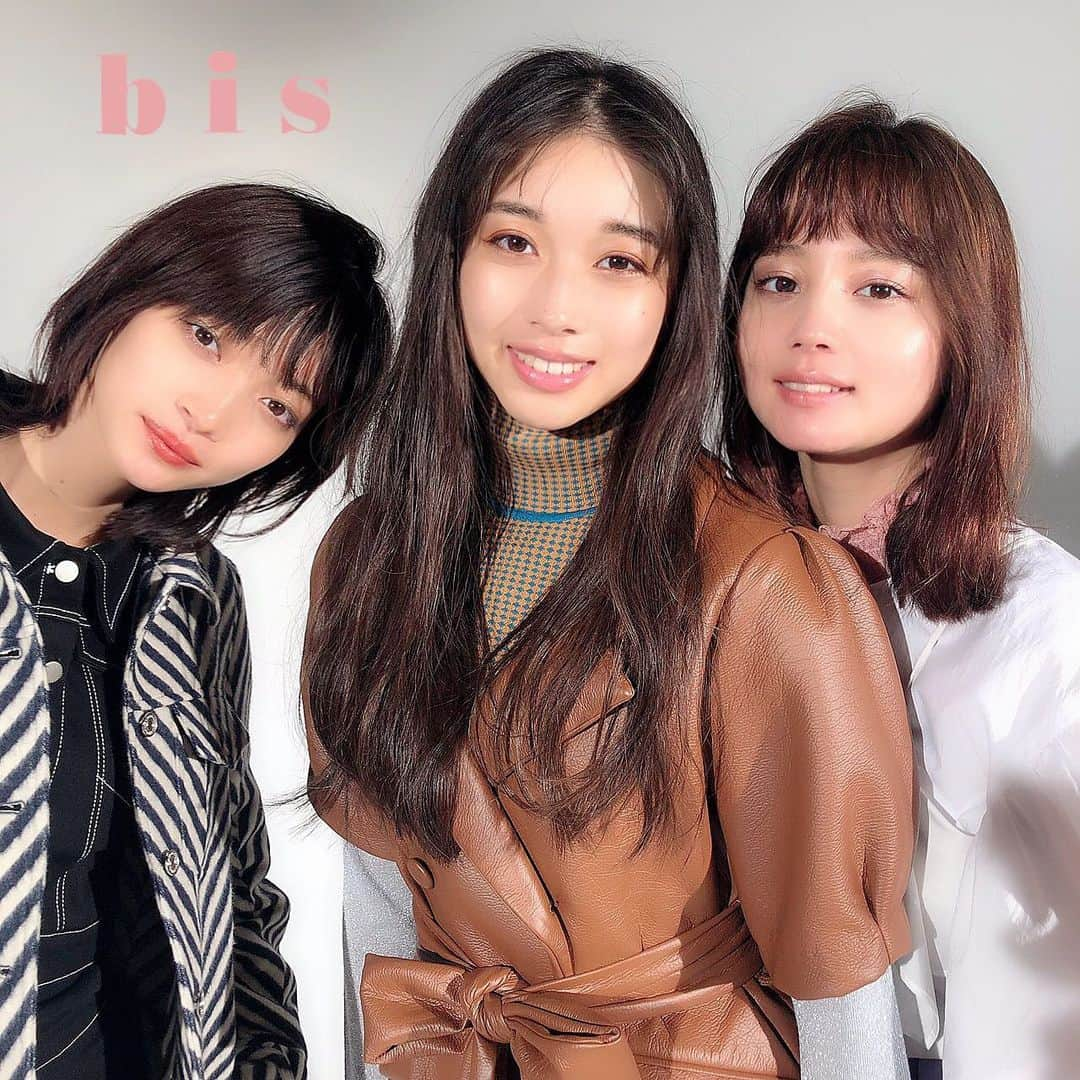 bis_web bis [ビス] さんのインスタグラム写真 - (bis_web bis [ビス] Instagram)「🌷﻿ ﻿ ﻿ bis  November 2019﻿ ﻿  𝑁𝐸𝑊  𝐺𝐼𝑅𝐿  𝑂𝑅𝐷𝐸𝑅﻿ -  新時代のプリンセス -﻿ ﻿ 𝐆𝐈𝐑𝐋𝐒 𝐒𝐓𝐘𝐋𝐄 𝐟𝐨𝐫 𝐚𝐮𝐭𝐮𝐦𝐧﻿ 彼女たちの秋服キーワード﻿ ﻿ 田中真琴ちゃん @mac0tter  のオフショットを公開❤ ﻿ ﻿ スワイプして、﻿ nanamiちゃん @nanami023 ﻿ 牧野真莉愛ちゃん @maria_makino.official ﻿ とのスリーショットもチェックしてね！﻿ ﻿ ﻿ ﻿ 好評発売中 [ bis 11月号 ] は全国の書店、﻿ セブンネット、楽天ブックス、HMV&BOOKS、SHIBUYA TSUTAYAでゲットしてね！﻿ ﻿ ﻿ ﻿ ﻿ #田中真琴 #nanami #牧野真莉愛 #大谷映美里 #上國料萌衣  #桃月なしこ#乃木坂46 #与田祐希 #道重さゆみ #内田理央  #牧野真莉愛 #川津明日香 #中村里砂 #愛子#柴田あやな #小宮有紗 #大谷映美里  #川谷絵音 #佐藤勝利 #黒島結菜 #原田葵 #上村莉菜 #森田ひかる #欅坂46  #bis_web」10月20日 23時26分 - bis_web