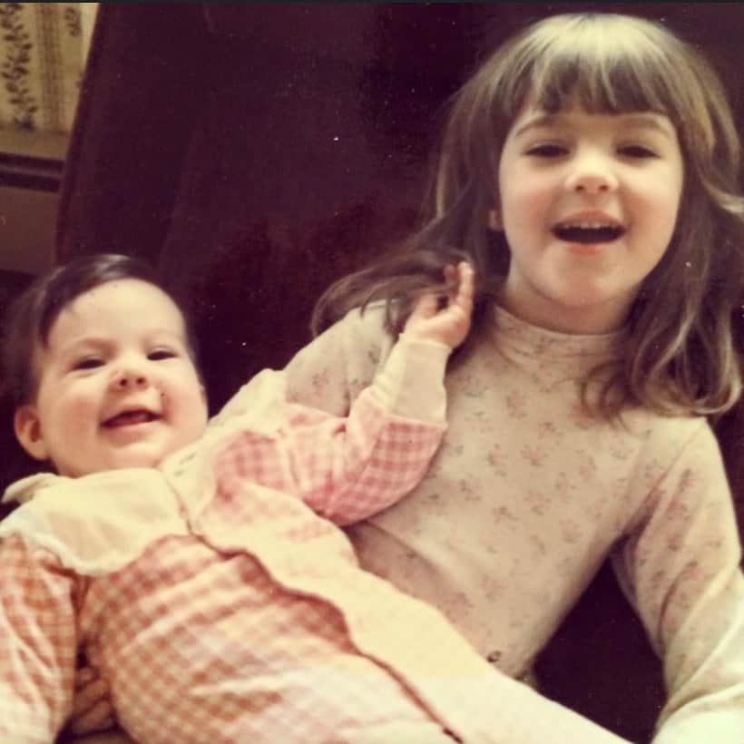 エリン・アンドリューズのインスタグラム：「Happy Birthday to my sissa @kendraandrews Love you!! ❤️❤️」