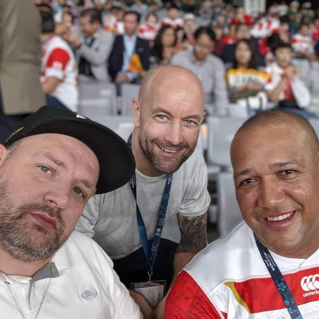 アレックス・ラミレスさんのインスタグラム写真 - (アレックス・ラミレスInstagram)「What a wonderful time we had today at the game! Team Japan 🇯🇵VS South Africa, We lost the game but We did our best and felt the passion and support from all the fans! Amazing feeling! Great Job guys @teamjapan special thanks to #adidasrugby #creatorsunite for making it possible for us to come and enjoy the game!」10月20日 22時28分 - ramichan3