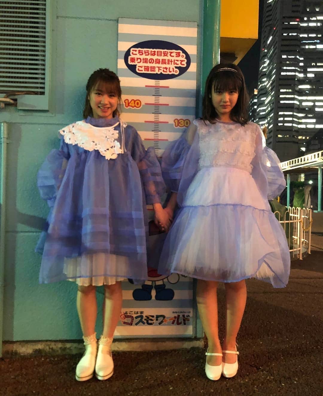 のインスタグラム：「. . 身長制限は守りましょう . . #アップトゥボーイ 10月23日発売 #morningmusume19 #モーニング娘19 #横山玲奈 #よこやん #石田亜佑美 #あゆみん #よこやんの身長は130cm 笑」