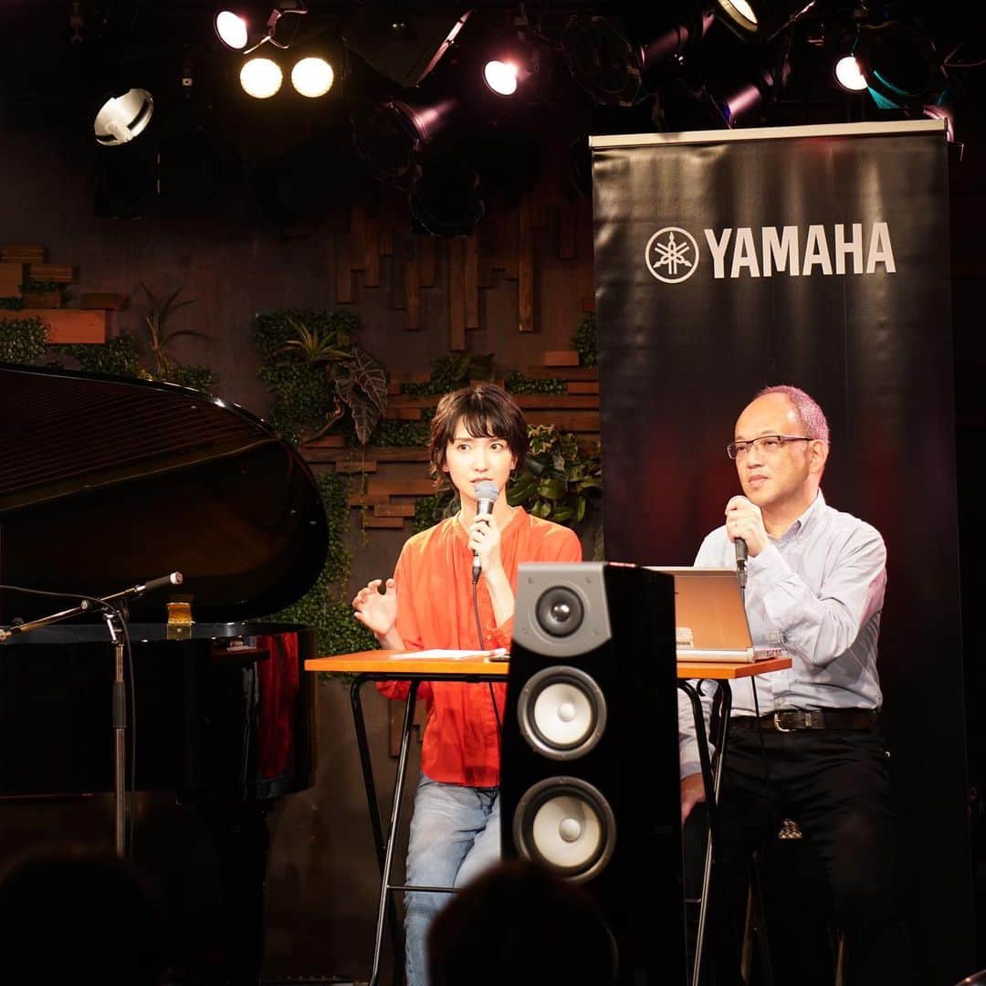 南壽あさ子さんのインスタグラム写真 - (南壽あさ子Instagram)「夜には同じく南堀江knaveにて、Music Elementsも開催。YAMAHA MUSIC JAPANの稲垣伸樹さんとともにオーディオ視聴とトーク。ミニライブもおこないました。 新しいアルバムについて色々と話せる良い機会と思っています。また全国各地で開催しますので、よろしくお願いいたします。  #neutral #yamaha #piano #musicelements #knave」10月20日 22時52分 - nasuasaco