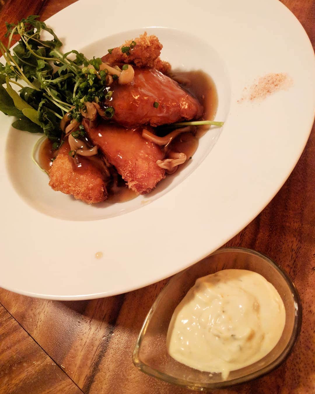 越中睦士のグルメインスタ