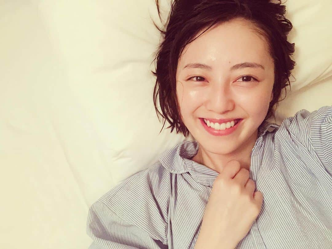 沢井美優さんのインスタグラム写真 - (沢井美優Instagram)「good night.sweet dreams... Dream of me. hehe♡  #おやすみなさい #seeyouinmydreams」10月20日 23時03分 - sawai_miyuu