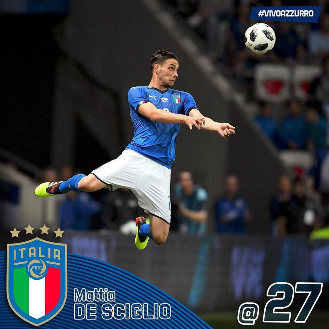 サッカーイタリア代表さんのインスタグラム写真 - (サッカーイタリア代表Instagram)「🎂 Buon compleanno a Mattia #DeSciglio per i suoi 2️⃣7️⃣ anni❗️ 🇮🇹 39 presenze in #Nazionale 🗓 #Milano, #20ottobre 1992  #Azzurri  #VivoAzzurro」10月20日 15時30分 - azzurri