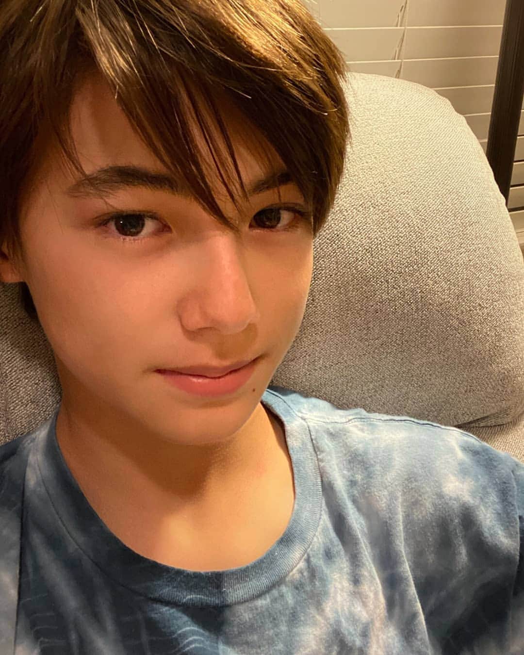のインスタグラム：「New phone📱 念願叶い自分の携帯。 そして自撮りしてみた🤳 * * #iphone11promax #ゲームばかりダウンロード中 #新しい携帯 #自分の携帯 #お下がりじゃない携帯」