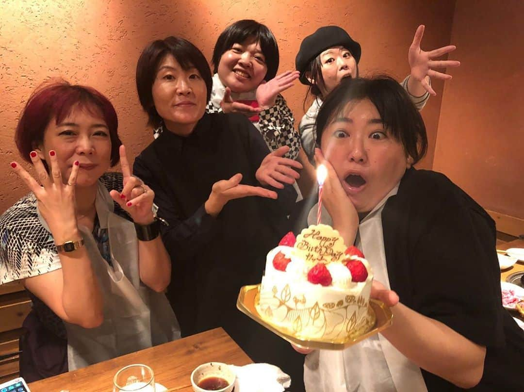 椿鬼奴さんのインスタグラム写真 - (椿鬼奴Instagram)「先日はカズコ黒沢41thの誕生日会でした‼️黒沢さんが41‼️早いもんだわぁ😱 #黒沢かずこ #ボルサリーノ関 さん #オカリナ #光浦靖子 さん #椿鬼奴」10月20日 16時47分 - tsubakioniyakko