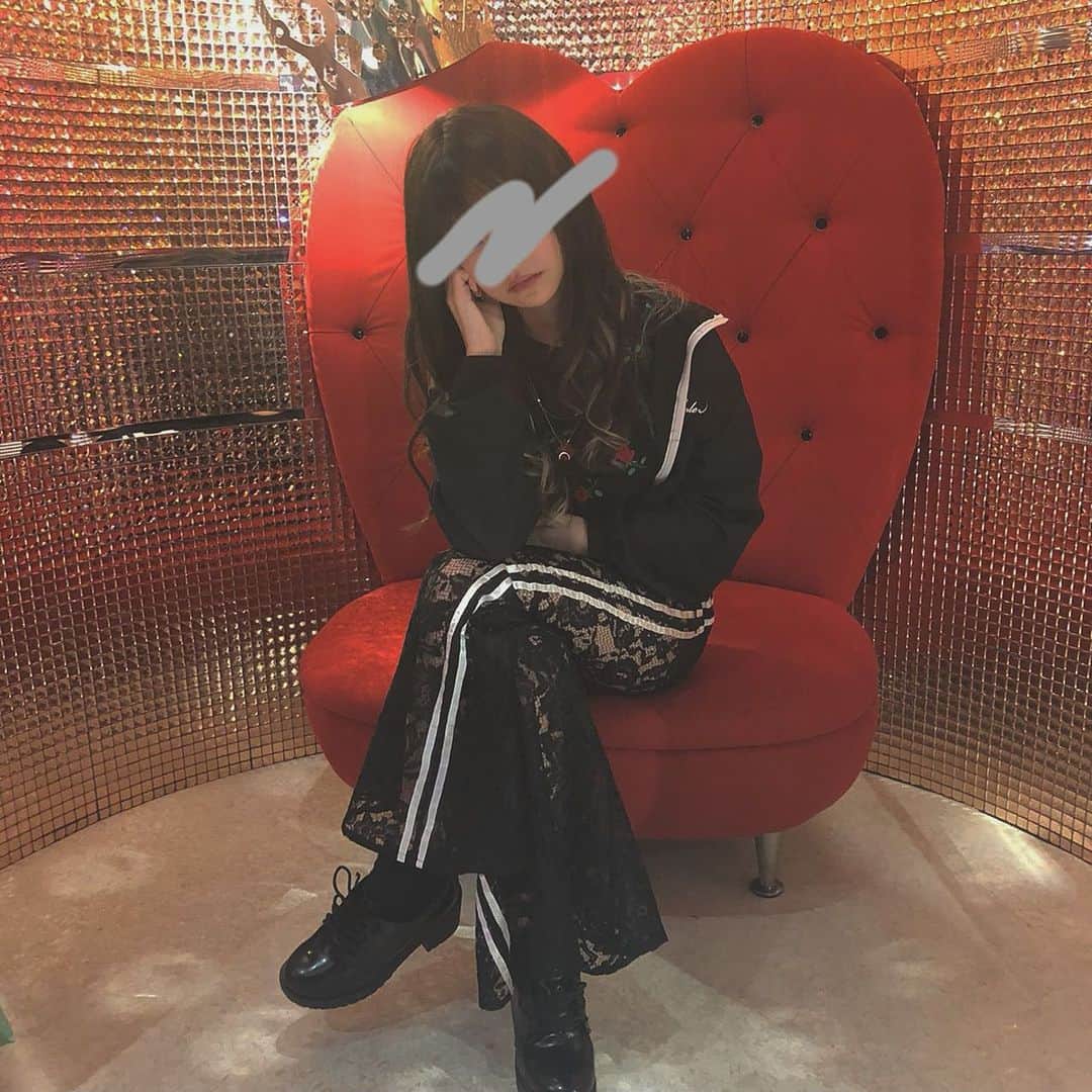 かれんのインスタグラム：「#かれんのくろーぜっと」