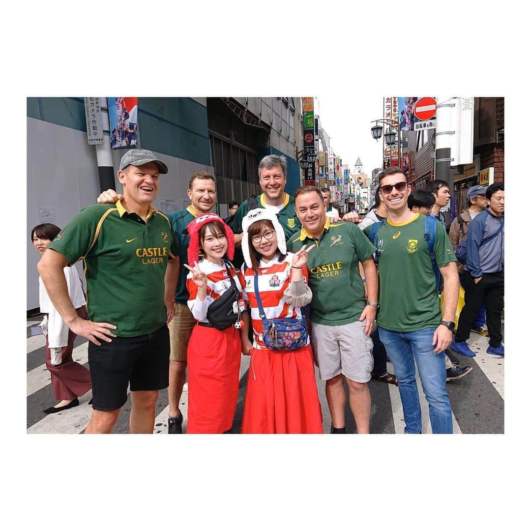 峰麻美さんのインスタグラム写真 - (峰麻美Instagram)「enjoy NIWAKA life❤️ #rwc2019art #rwc2019 #rugby #japan #rwc東京 #jpnvrsa #新宿 #歌舞伎町 #braveを届けよう」10月20日 17時37分 - asaaaaami.0702