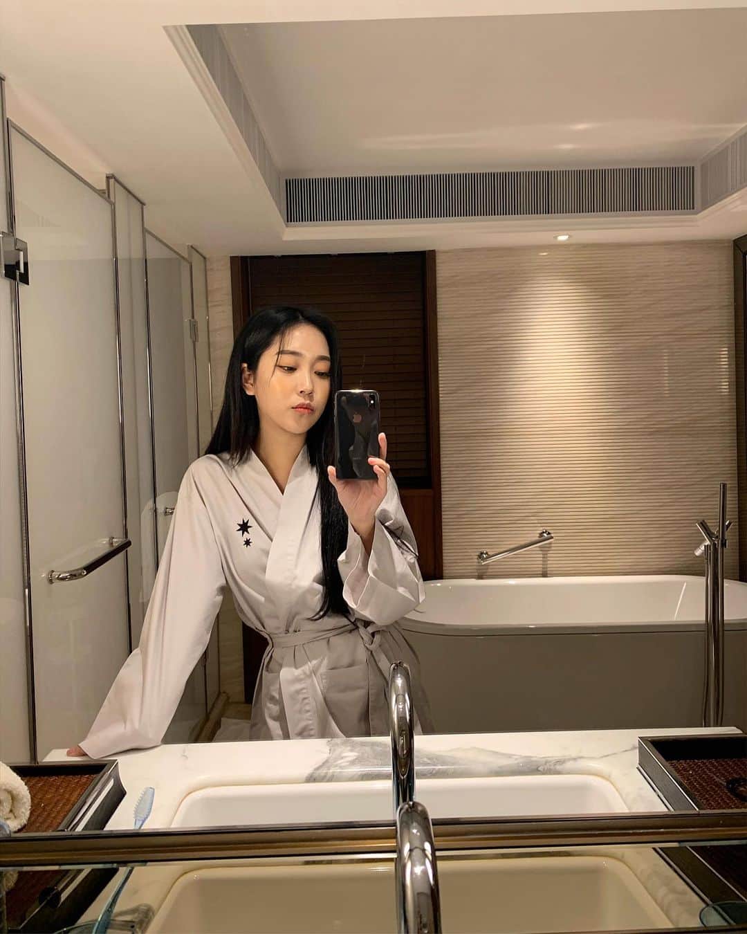 チャ・ユンジのインスタグラム：「힐링 끄읏-」