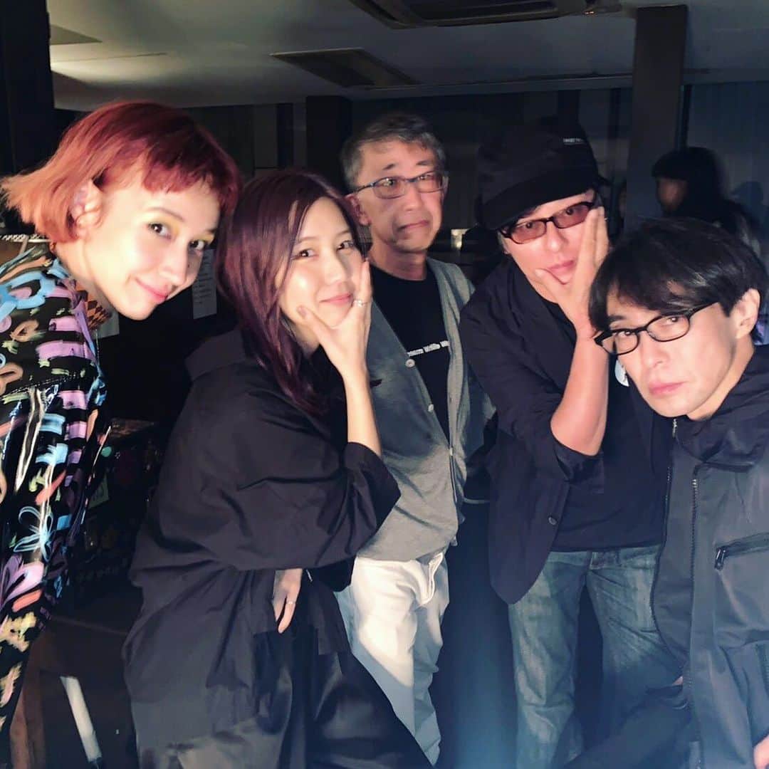 のインスタグラム：「レコーズ モントーク きてくれた皆さんありがとうございます！ @towatei @ashley_yuka @tomo_0531_  マリン サイコー 楽しかったねー  幸せなBDになりました。」