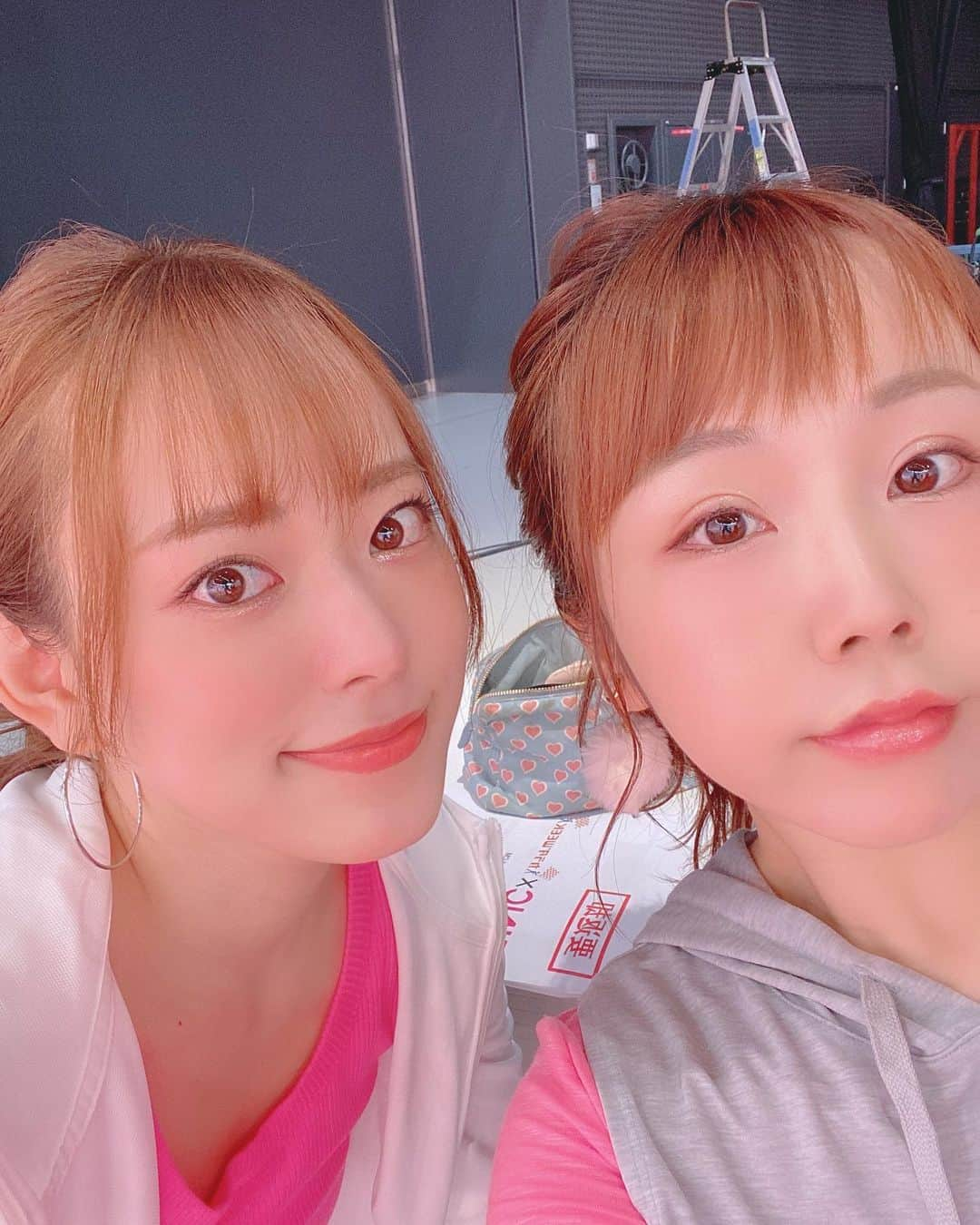 あやなんさんのインスタグラム写真 - (あやなんInstagram)「今日は初CM撮影をしました🥺💓 ワクワクしました！！ これからもいろんなことに挑戦していきたい！！ﾍ(＊´v｀＊ﾍ)))ポンスもお利口に見守っててくれたよありがとう🥰  公開をお楽しみに(´∇｀) 皆さんありがとうございました！お疲れ様でした！」10月20日 18時09分 - ayachan_0619