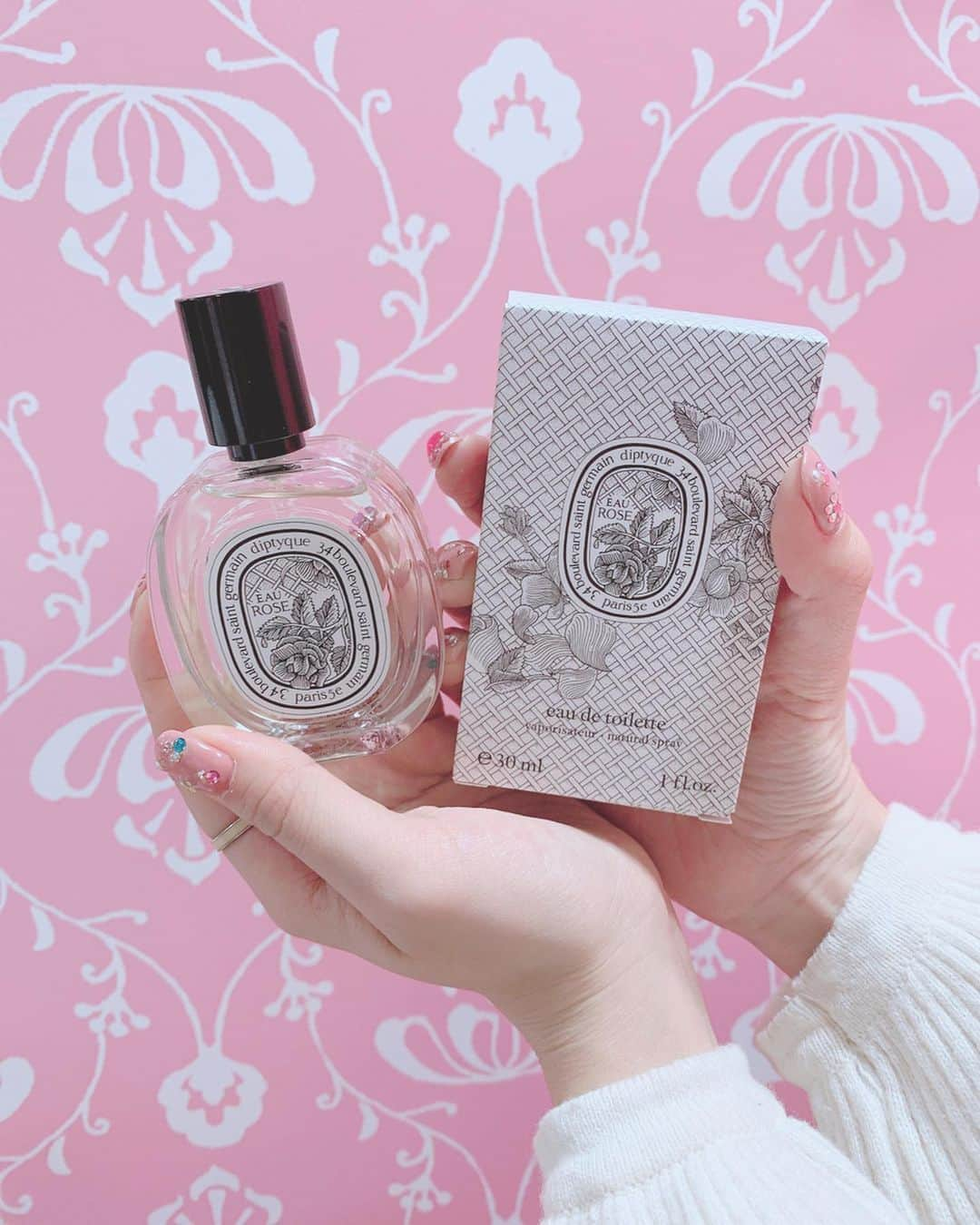 エリンコさんのインスタグラム写真 - (エリンコInstagram)「💗 . 公認サポーターをしている 🎀ISETAN SALON de PARFUM🎀 一足お先にお邪魔してきましたー💓 . 気になってたアイテムを実際に試せたり 素敵な空間でした😍💕✨ . 公式アカウントでInstagramキャンペーンを 開催してるからチェックしてみてね🎀 @isetan_beauty . 伊勢丹限定の @diptyque も良い香り❤️ . #ISETANSALONDEPARFUM #サロンドパルファン #伊勢丹新宿 #diptyque #期間限定 #PR #香水 #perfume #ferragamo #伊勢丹新宿店」10月20日 18時14分 - erinko0315