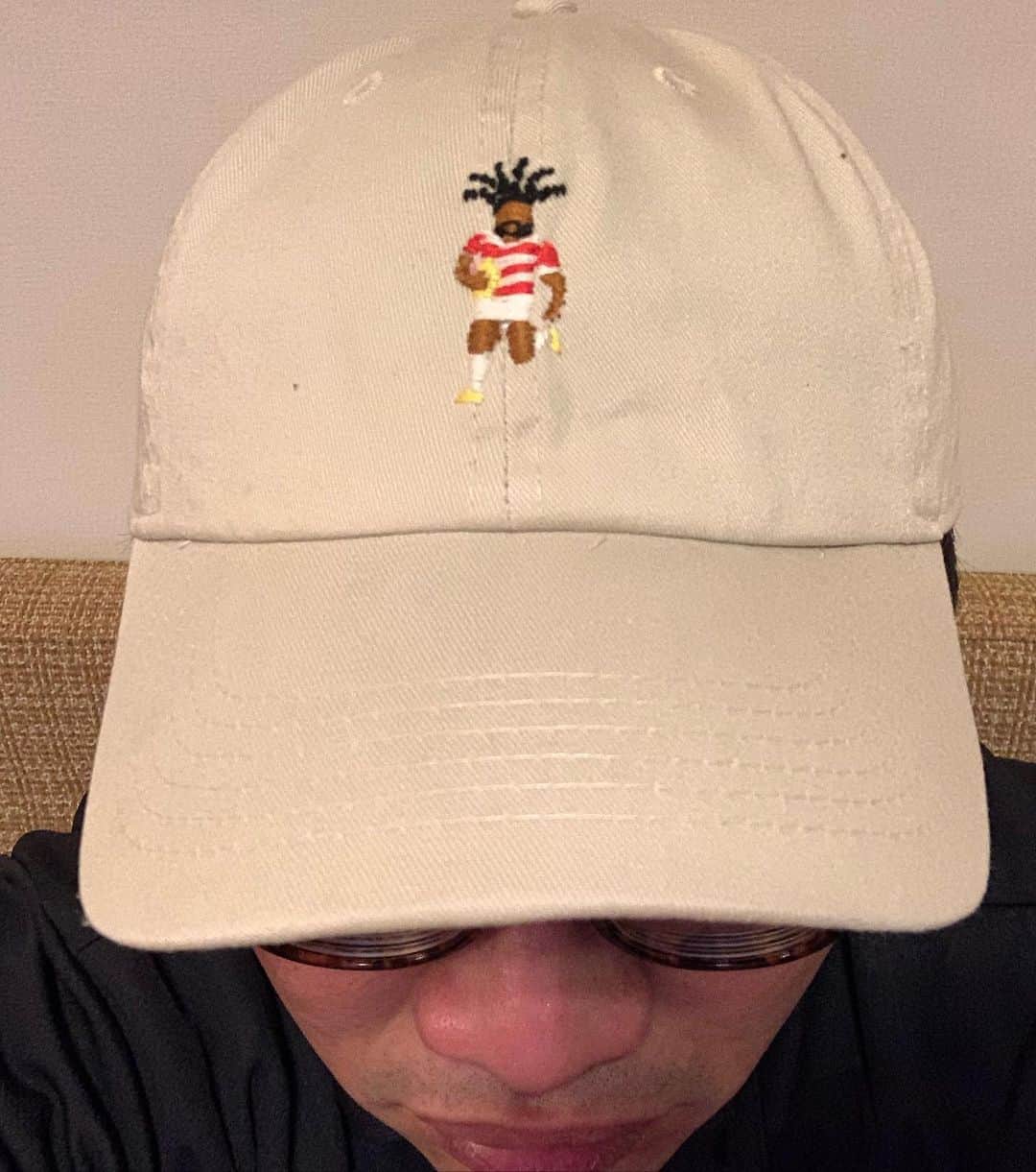 松尾諭のインスタグラム：「間も無く決戦！ 今日は都内某所にて心強いメンバーと必死になって応援します！もちろんキャップは堀江翔太！！！ #RWC2019  #JPNvRSA #RWC東京  #gojapan  #OneTeam #堀江翔太 #ニヤリ」