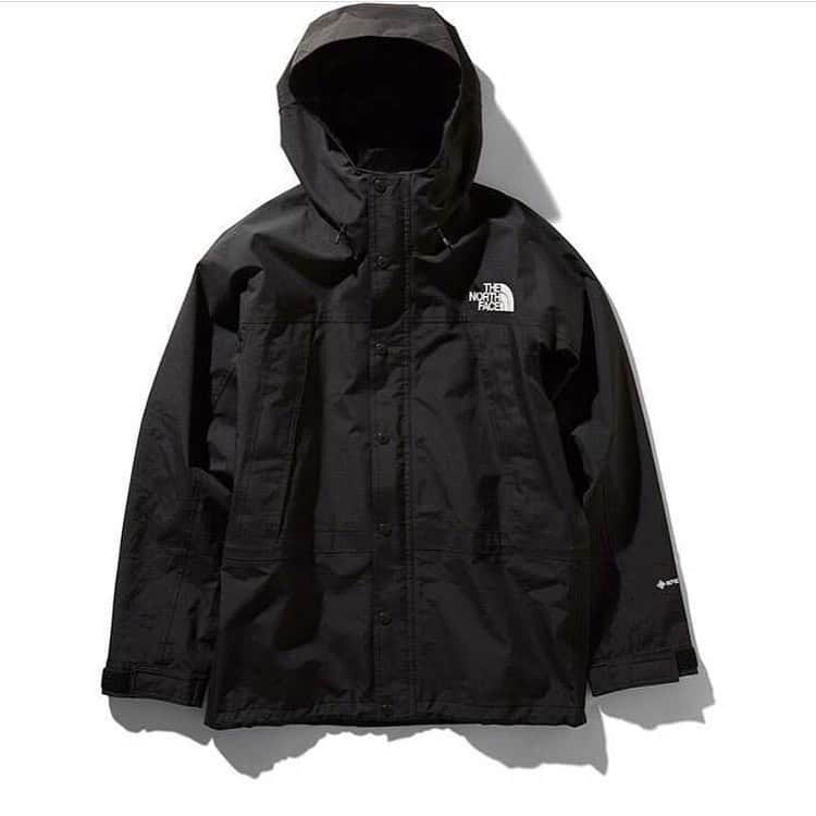 名古屋パルコさんのインスタグラム写真 - (名古屋パルコInstagram)「【東館３Fビーバー】THE NORTH FACE﻿"MOUNTAIN LIGHT JACKET"﻿ ﻿ 毎シーズン、当ブランドよりリリースされている﻿定番シリーズ"マウンテンライトジャケット"です。﻿ ﻿ 入荷後即完売する人気モデル！﻿ 少量入荷のため、気になる方はお早めに！﻿ ﻿ ﻿ #THENORTHFACE #MOUNTAINLIGHTJACKET #ノースフェイス #マウンテンライトジャケット #ブリティッシュカーキ #ニュートープ #ブラック # beaver #名古屋パルコ #名古屋PARCO #nagoyaparco #名古屋 #nagoya #栄 #矢場町」10月20日 18時31分 - parco_nagoya_official