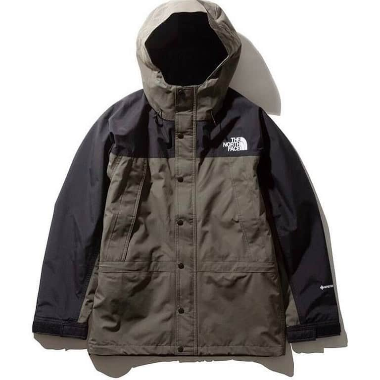 名古屋パルコさんのインスタグラム写真 - (名古屋パルコInstagram)「【東館３Fビーバー】THE NORTH FACE﻿"MOUNTAIN LIGHT JACKET"﻿ ﻿ 毎シーズン、当ブランドよりリリースされている﻿定番シリーズ"マウンテンライトジャケット"です。﻿ ﻿ 入荷後即完売する人気モデル！﻿ 少量入荷のため、気になる方はお早めに！﻿ ﻿ ﻿ #THENORTHFACE #MOUNTAINLIGHTJACKET #ノースフェイス #マウンテンライトジャケット #ブリティッシュカーキ #ニュートープ #ブラック # beaver #名古屋パルコ #名古屋PARCO #nagoyaparco #名古屋 #nagoya #栄 #矢場町」10月20日 18時31分 - parco_nagoya_official