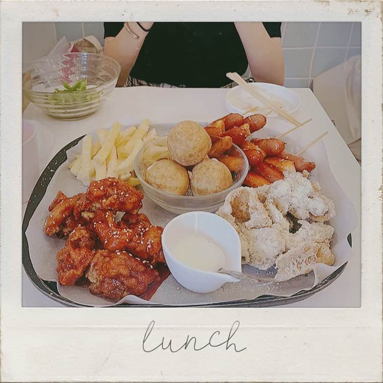 「SNOW」顔認識カメラアプリのグルメインスタ