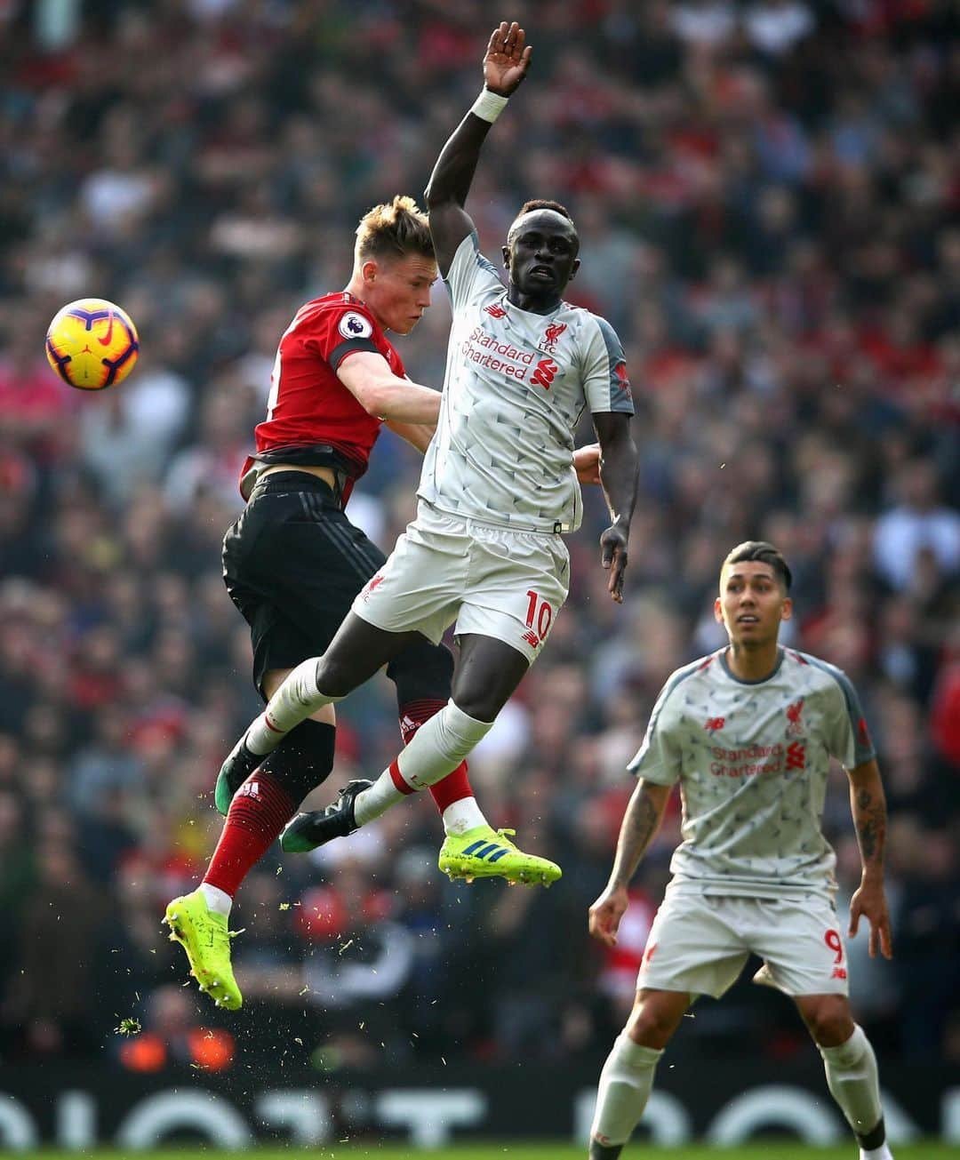 マンチェスター・ユナイテッドさんのインスタグラム写真 - (マンチェスター・ユナイテッドInstagram)「📽 Remembering our past battles with Liverpool at OT... #MUFC #MUNLIV」10月20日 20時05分 - manchesterunited