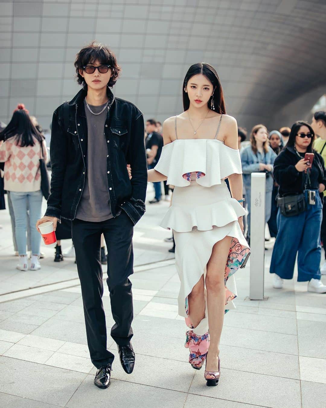 가로수길 , Seoulさんのインスタグラム写真 - (가로수길 , SeoulInstagram)「SFW Street Fashion Style Thx @cowbaxa @lee.um 💥 소진호 이연화 🔥🔥」10月20日 20時29分 - jaylim1