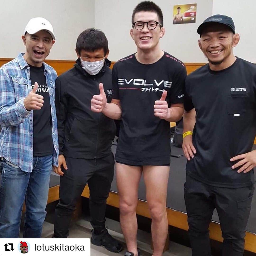 宇野薫のインスタグラム：「ぬの〜っという間の1週間でした。  #Repost @lotuskitaoka with @get_repost ・・・ ぬの〜 #ONEChampionship #CENTURY #ONEChampionshipCENTURY #20191013  #飯村健一 #北岡悟 #青木真也 #宇野薫 #ONEHUNDREDATHLETIC」