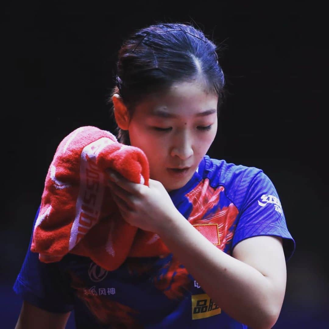 ITTF Worldさんのインスタグラム写真 - (ITTF WorldInstagram)「Can you feel the pressure?  Who will hold their nerve best in this final to #LiftTheCup❓  #ITTFWorldCup #Chengdu2019」10月20日 21時04分 - wtt