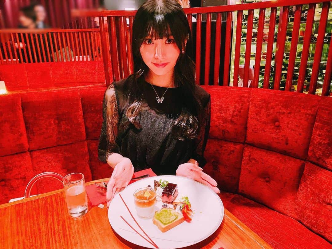 根岸愛のグルメインスタ