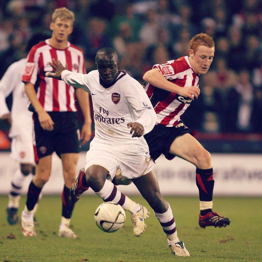 アーセナルFCさんのインスタグラム写真 - (アーセナルFCInstagram)「⏮ throwing it back to our last visit to Bramall Lane in October 2007. A 3-0 win in the Carling Cup.  #Arsenal #AFC #SHUARS #Walcott #Bendtner #Denilson #Eduardo #Gibbs #Diarra」10月20日 21時25分 - arsenal