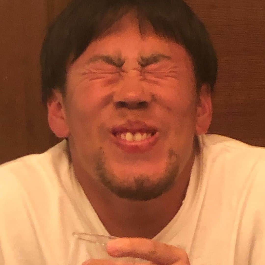 上原健太のインスタグラム：「#今日はラグビーですね。#ラグビーボール#西村天裕」