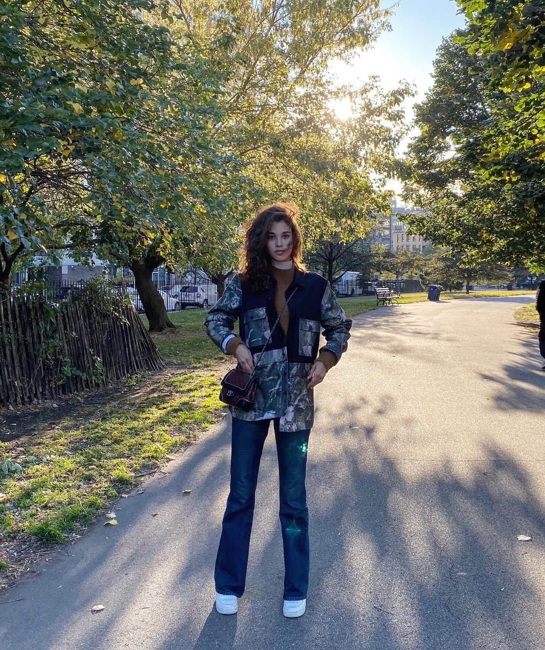 ポーリーヌ・オアロのインスタグラム：「Home in the west. #NY」