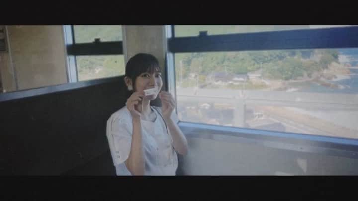 辻詩音のインスタグラム：「「POSE-Chinese ver-」 できました。 来週広州からASIA TOUR始まって11/9台北まで！(東京は11/22!) ASIAライブに来られるみなさんは、POSE-Chinese verお楽しみに😉🍜 言葉が変わると響きが変わるから、歌う時の気持ちも変わって面白かったです。 こんなこと言ってるけど、発音が難しすぎてレコーディングでは何度も泣こうかと思った😂 . . [辻詩音LIVE] 🎤10/27広州 11/2〜3上海  11/9 台北(詳細はHPへ！) 🎤11/22(金)渋谷ワンマンライブ「夢中博」チケット発売中 #辻詩音 #singersongwriter #山陰海岸ジオパーク #上海 #広州 #台北 #music」