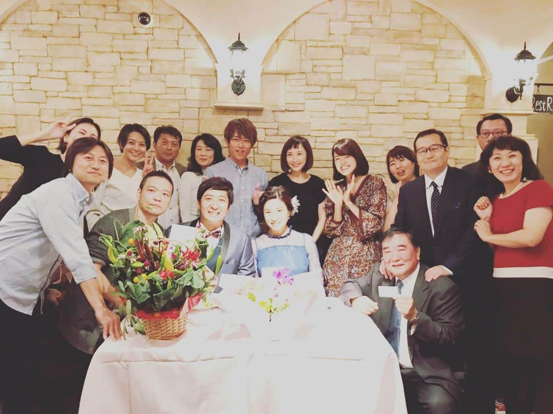 杉浦太陽さんのインスタグラム写真 - (杉浦太陽Instagram)「スタッフさんのウェディングパーティ(^^) 「やさいの時間」のように、 夫婦で家庭を耕して！  末長くお幸せに！  ハッピーウェディング！！ @ #ハッピーウェディング #やさいの時間 #スタッフさん #末長くお幸せに」10月20日 21時56分 - sugiurataiyou_official