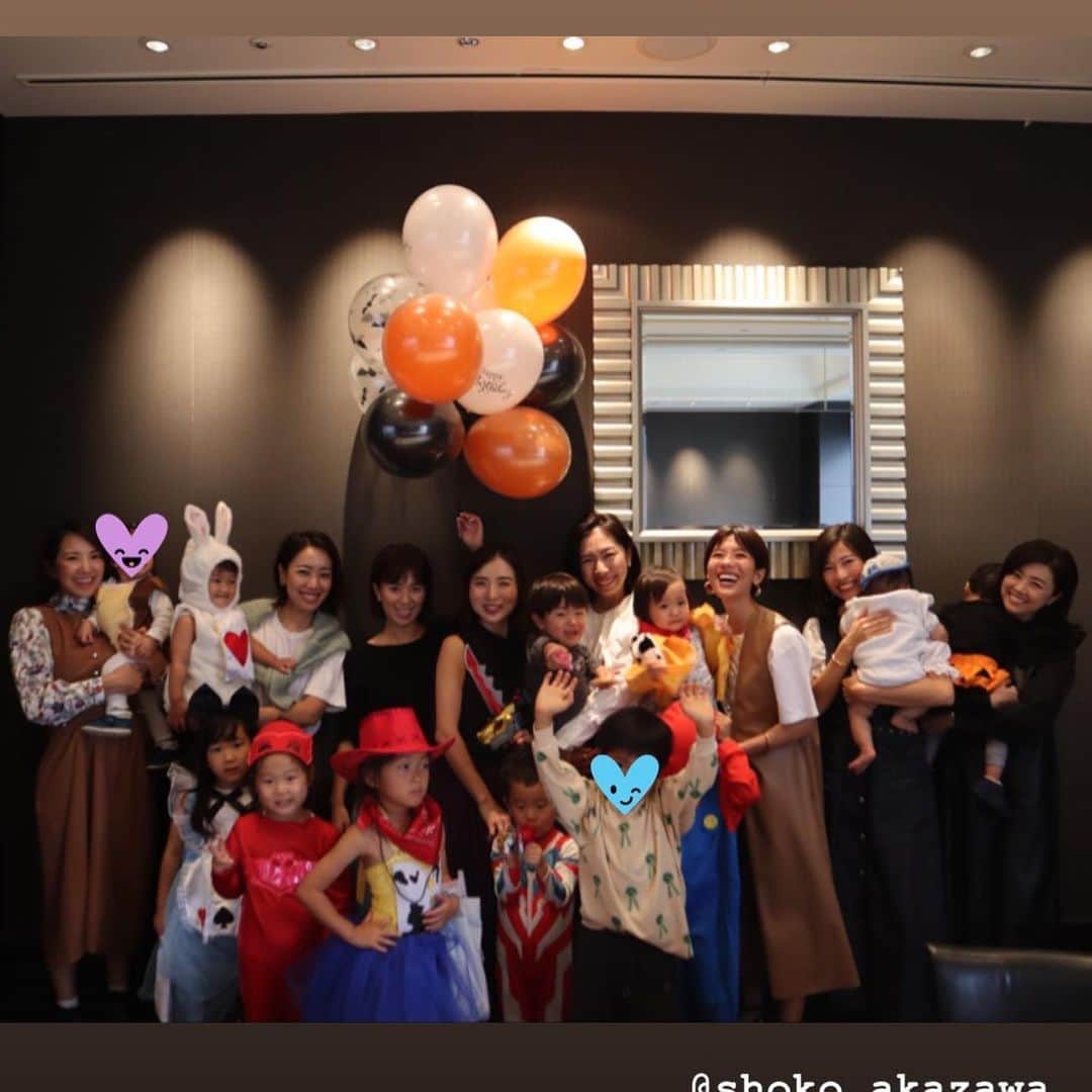 正中雅子さんのインスタグラム写真 - (正中雅子Instagram)「fu〜〜〜💛🧡❤️ * 主役3人の個性様々が面白いけど息子の自己主張の強さにも笑った😂 * 何回もお決まりの「More👆」 する息子に子供ながらに他の2人は呆れ顔ww * そしていつのまにか息子はぽっちゃり系。 * みんなどんな男の子になるのか楽しみ♡ * 子供達の仮装も可愛すぎて忙しいお誕生日会でした👻 * いつもみんなありがとう🥰 *  #birthday#birthdayparty #kidsparty#halloween #ハロウィンパーティー」10月21日 7時39分 - masacoshonaka