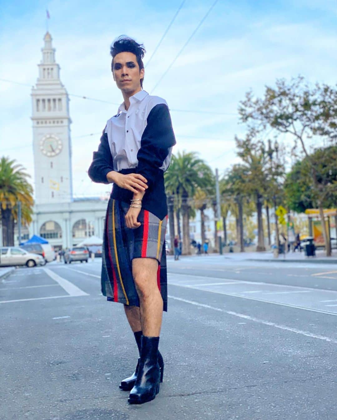 ユージン・リー・ヤンのインスタグラム：「🍂 Skort Season 🍂 styling - @tennilleyamashita  shirt x skort - @jiohny shoes - @shaundross x @unitednude hair - @jrolandsalon  makeup - @tyresschristine」