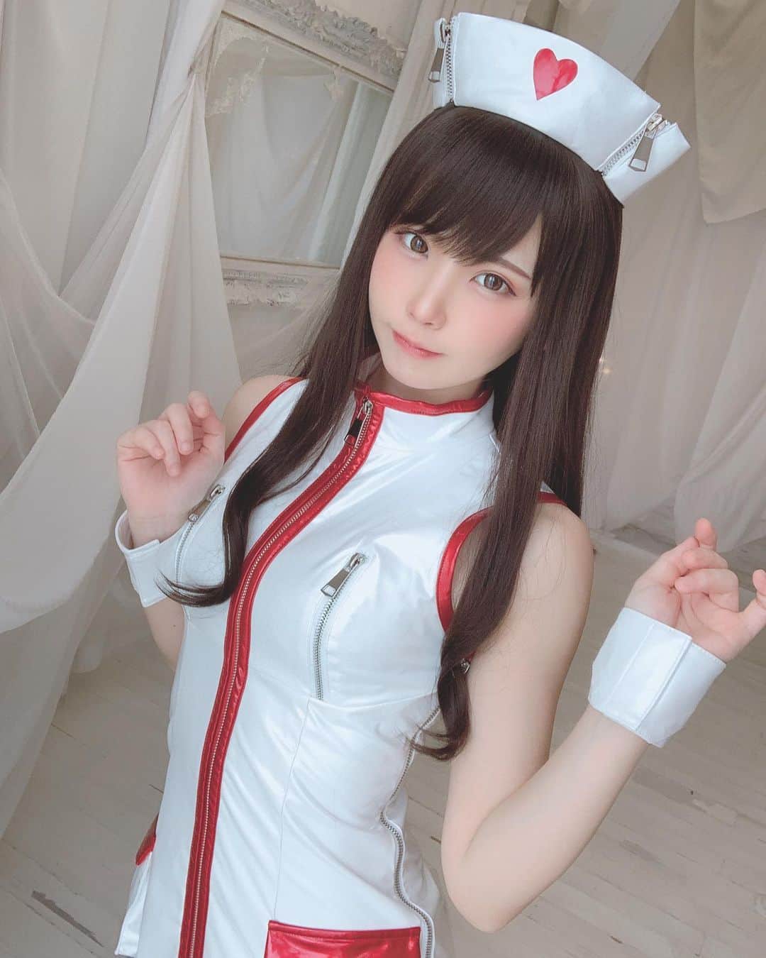 えなこさんのインスタグラム写真 - (えなこInstagram)「新作のナース衣装💉❤️ #halloween #halloweencostume #nursecostume #cosplay #japanesegirl」10月21日 7時57分 - enakorin