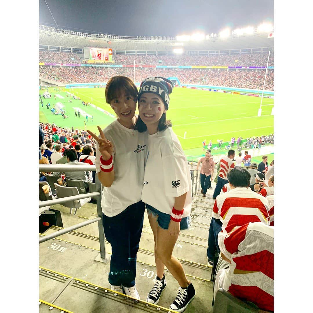 中田奈沙さんのインスタグラム写真 - (中田奈沙Instagram)「I love japan🇯🇵 I love rugby🏉 感動をありがとう🥺❤️ 初のベスト8、しかも日本開催の 素晴らしい試合を生で観戦できたこと 一生忘れない😭 * @japan_rugby @rugbyworldcup @rugbyworldcupjp * #rwc2019 #japanrugby #oneteam #braveblossoms * * #japan #rugby #rugbyworldcup2019 #me #southafrica #best8 #tokyo #teamjapan #rugbyworldcup #thankyou #canterbury #ラグビー #準々決勝 #ベスト8 #日本 #南アフリカ #南ア #ラグビーワールドカップ2019 #味の素スタジアム #味スタ #東京 #中田奈沙 #日本代表 #お疲れ様でした #感動 #ありがとう」10月21日 0時27分 - nasa_nakada