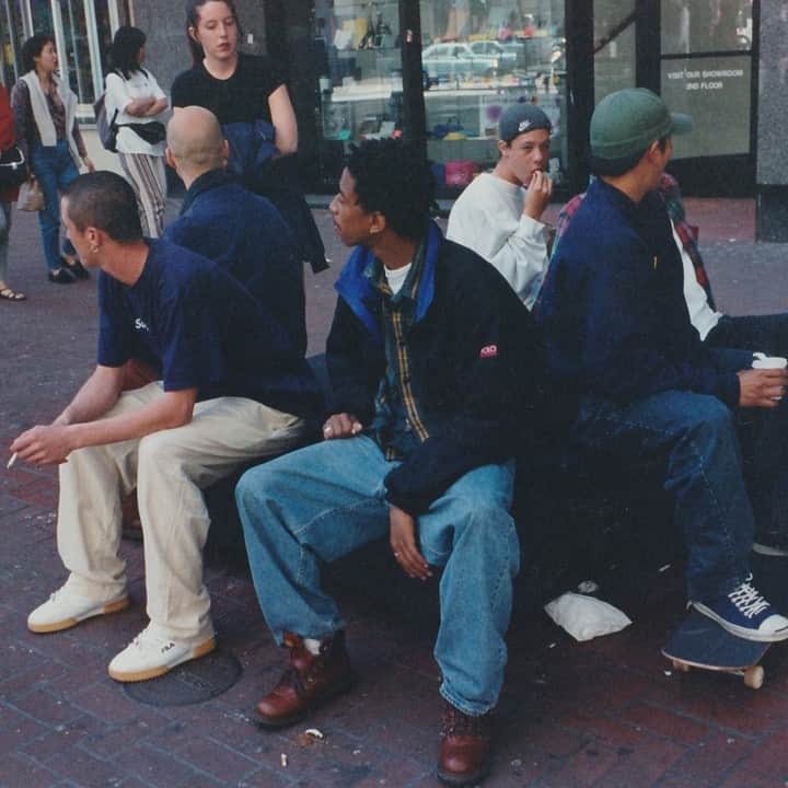 シュプリームさんのインスタグラム写真 - (シュプリームInstagram)「Pang, Karl, Rick, Nick, and Tobin, Market Street, San Francisco 1995 📷@larryclarkofficial」10月21日 1時00分 - supremenewyork