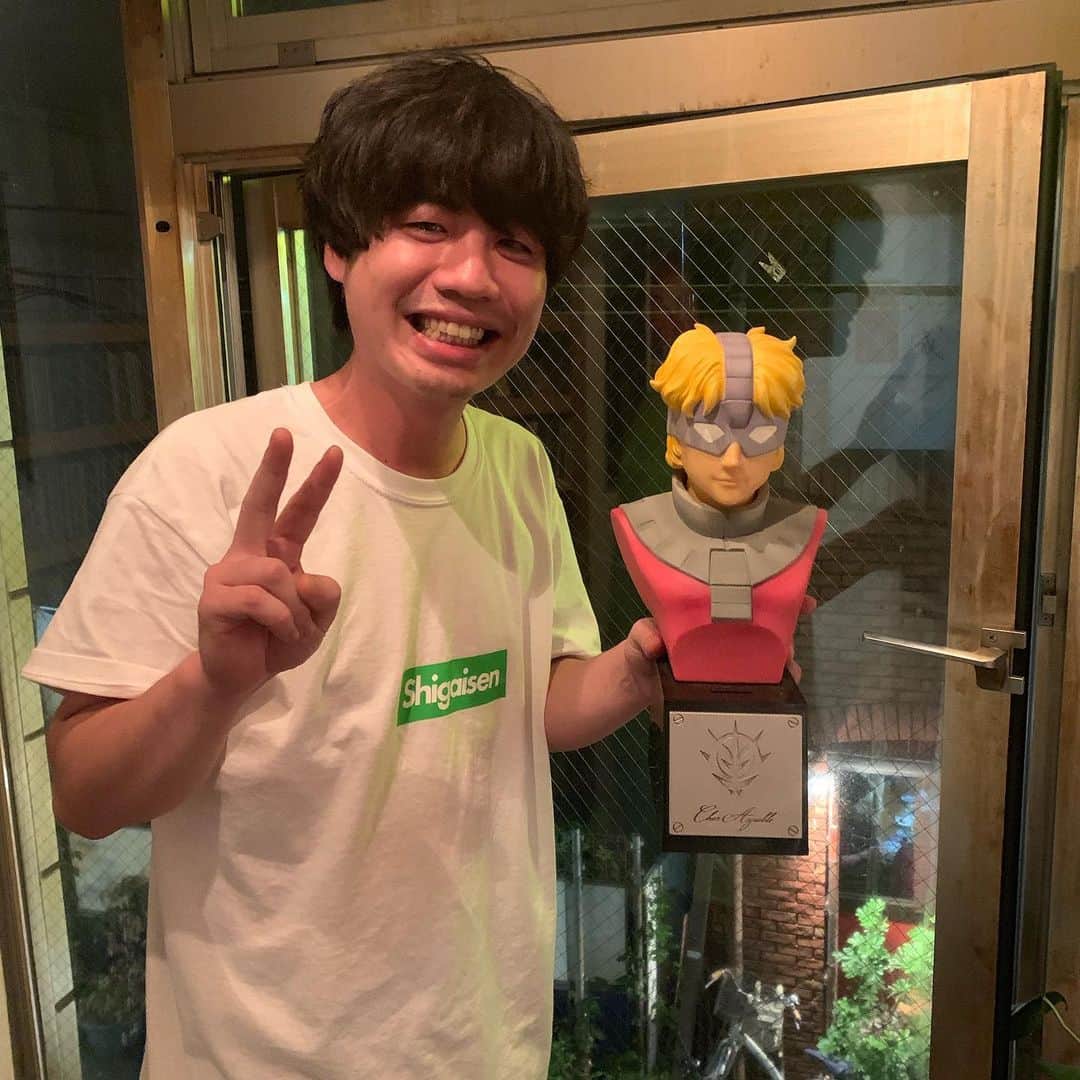 楢崎誠のインスタグラム：「久しぶりに会ったシャアと」