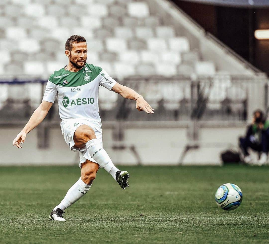 ヨアン・キャバイェさんのインスタグラム写真 - (ヨアン・キャバイェInstagram)「+ 3️⃣ pts ✅ ⚽️ @asseofficiel」10月21日 1時34分 - yohancabaye___7