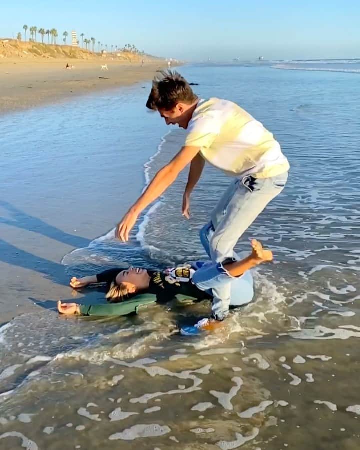 Brent Riveraのインスタグラム：「I’M SORRY EVA..😢 I didn’t mean to drop you 😂 @mylifeaseva」