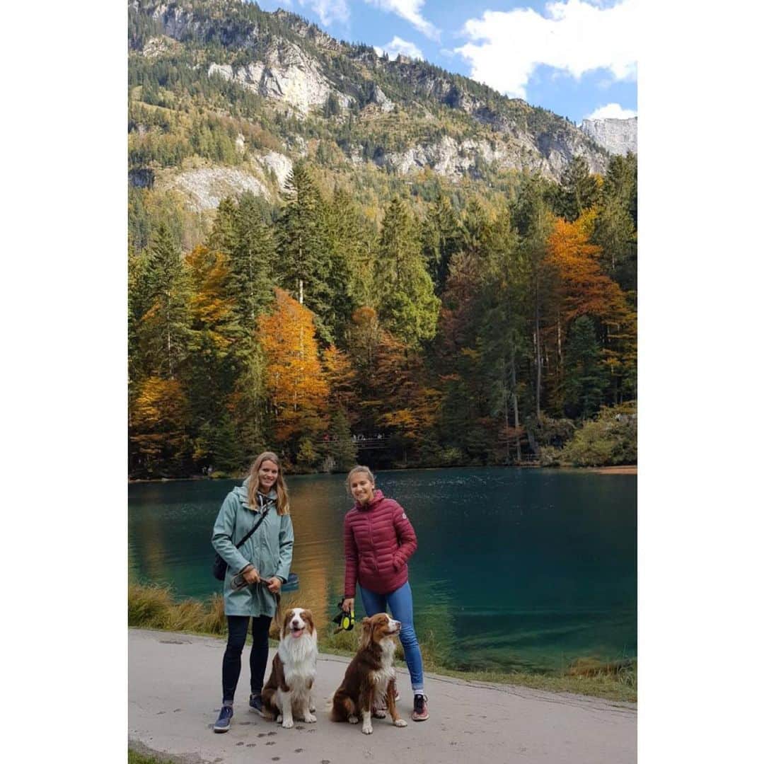 ダフネ・シパーズさんのインスタグラム写真 - (ダフネ・シパーズInstagram)「Wow, my last day here in Switzerland was so nice!! Been to downtown Bern and the beautiful “Blausee”. Amazing! 😊⛰🇨🇭 #nofilter #mustsee #downtimewhenIrun」10月21日 2時52分 - dafne_schippers
