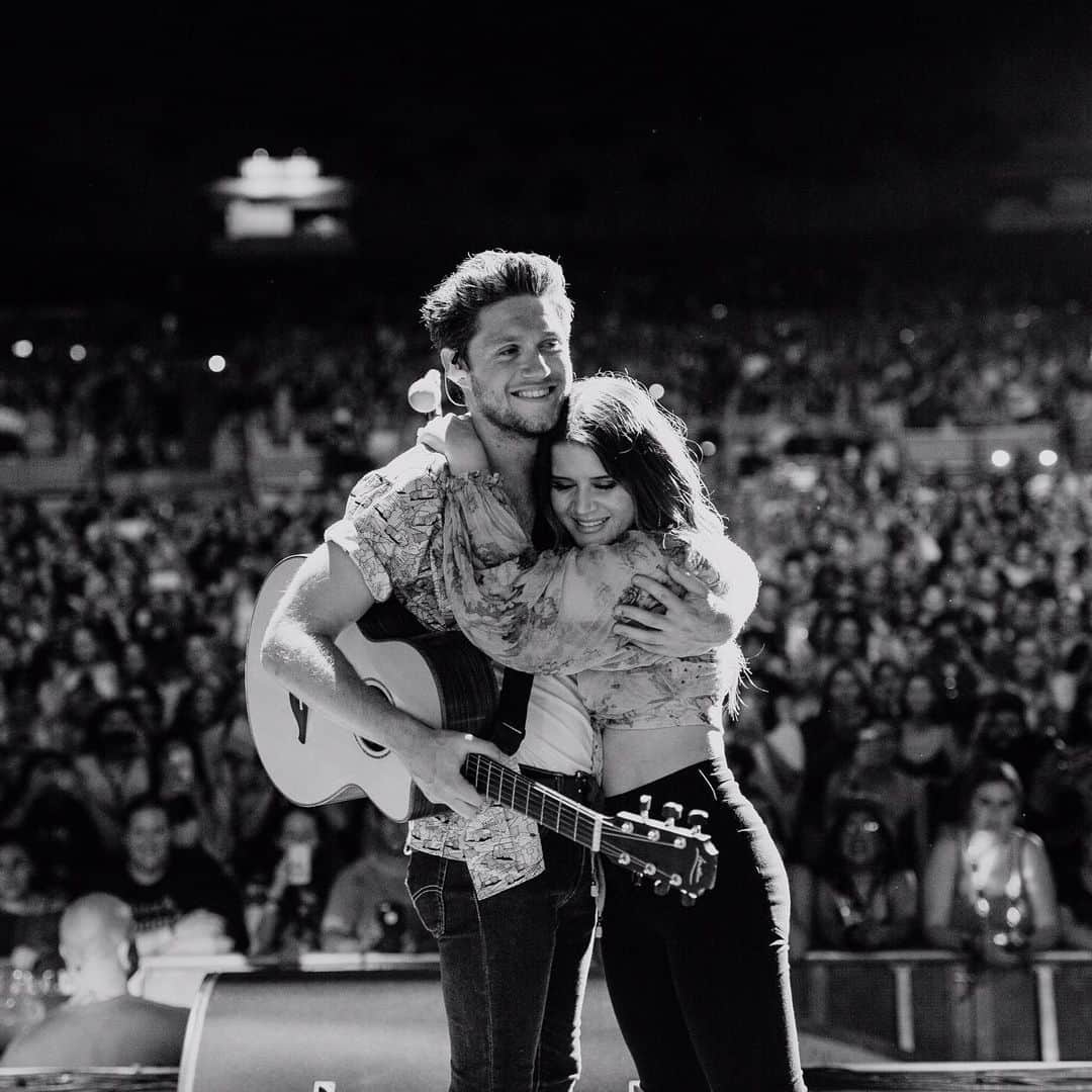 ナイル・ホーランさんのインスタグラム写真 - (ナイル・ホーランInstagram)「what an amazing experience ‘Flicker’ was. From writing those songs to performing them all over the world to you beautiful people. Thank you so much for taking my music under your wing and making it your own. On to the next chapter.」10月21日 4時01分 - niallhoran
