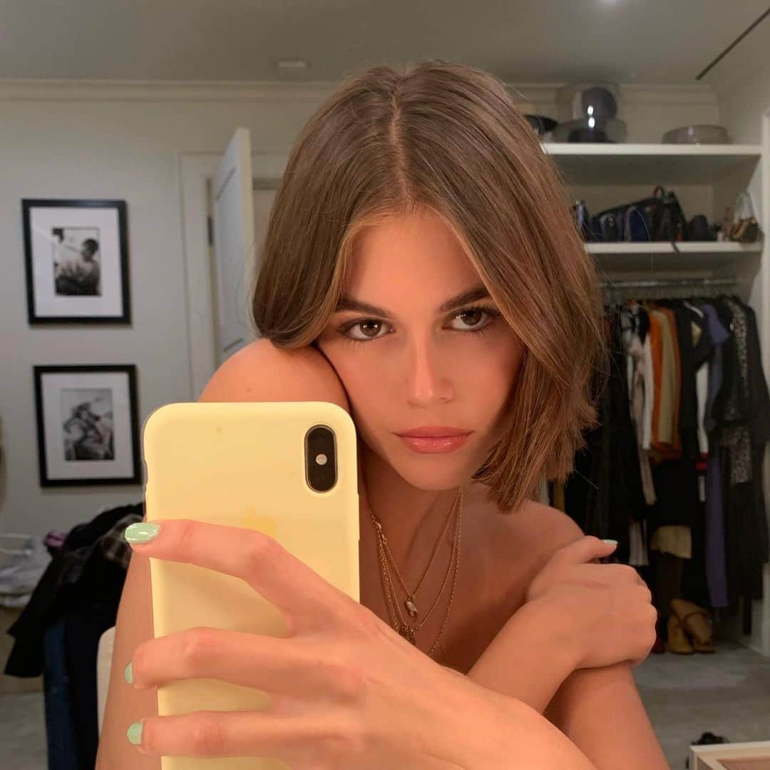 カイア・ジョーダン・ガーバーさんのインスタグラム写真 - (カイア・ジョーダン・ガーバーInstagram)「👻」10月21日 6時20分 - kaiagerber