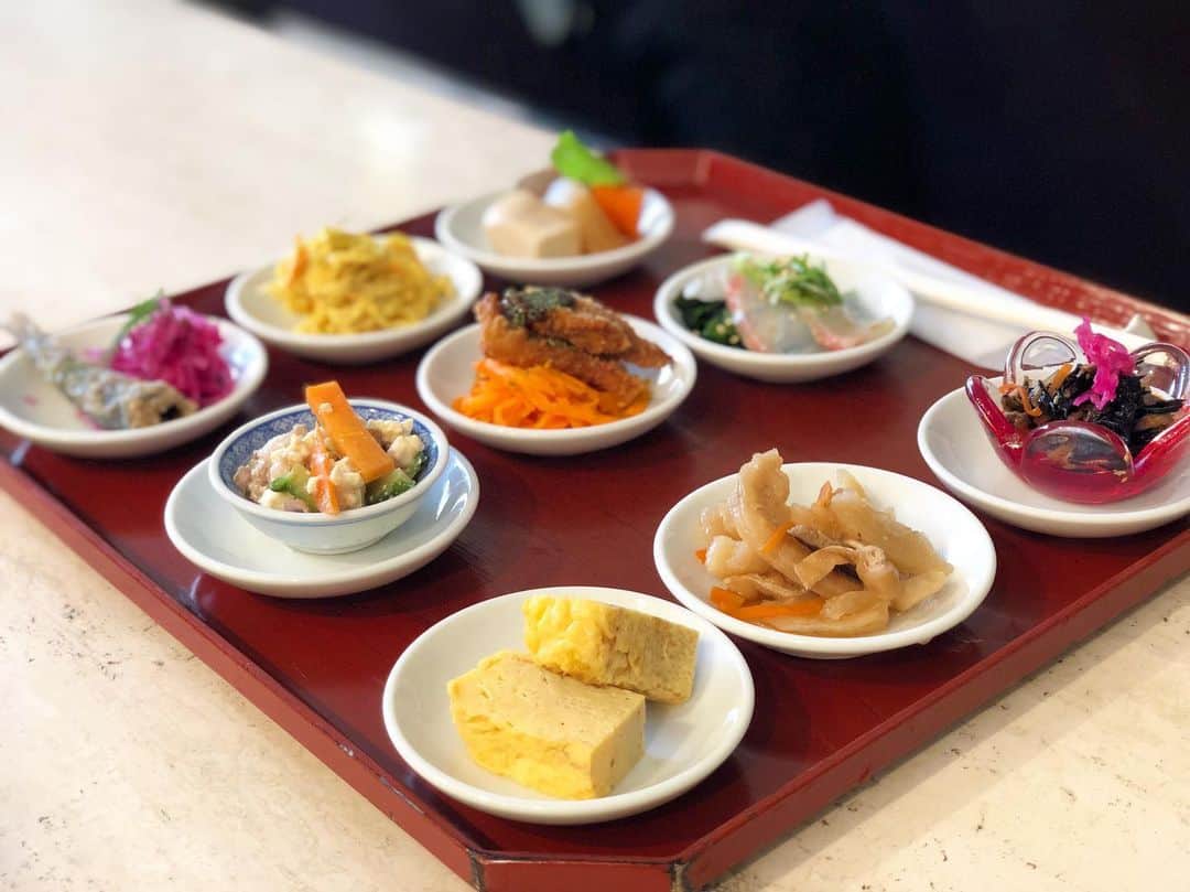 林香里さんのインスタグラム写真 - (林香里Instagram)「・ ・ 体に優しいご飯♡ こういうの昔から大好物です♡  #lunch#ashiya#和食」10月21日 17時00分 - kaori_hayashi1203