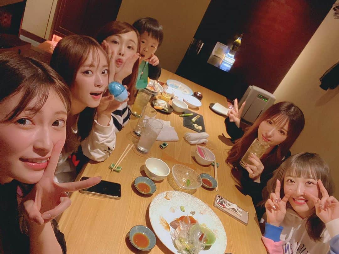 さぁやさんのインスタグラム写真 - (さぁやInstagram)「YouTuber女子会💞﻿ ﻿ 久々に全員集まれて﻿﻿ 美味しいご飯を食べながら いっぱい話して﻿ すっごく楽しい時間だったな😍﻿ ﻿ そしてぽんすにいっぱい癒された✨﻿ スライムで一緒に遊んだの👍🏻﻿ なんて可愛いんだーーー🥺！！！！！」10月21日 17時12分 - saaya831