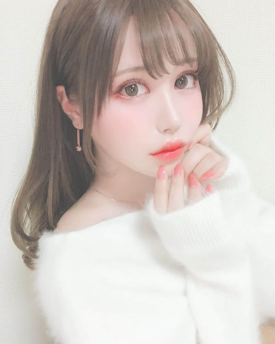白田まい（白玉ろぷ）のインスタグラム：「最近寒くなってきたね🍂 #白田まい #被写体モデル #撮影会モデル #模特外围 #模特 #时装 #时装模特 #コスプレイヤー自画撮り部 #自撮り女子 #学生モデル」