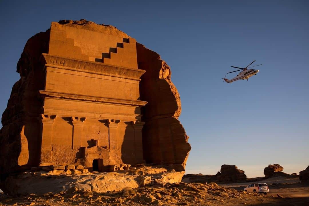 National Geographic Travelさんのインスタグラム写真 - (National Geographic TravelInstagram)「Photo by @tasneemalsultan | Mada'in Saleh ‘Cities of Saleh', is an archaeological site located in the north west of Saudi Arabia. A majority of the remains date from the Nabatean kingdom (1st century CE). The site constitutes the kingdom's southernmost and largest settlement after Petra, its capital. #saudiarabia」10月21日 9時01分 - natgeotravel